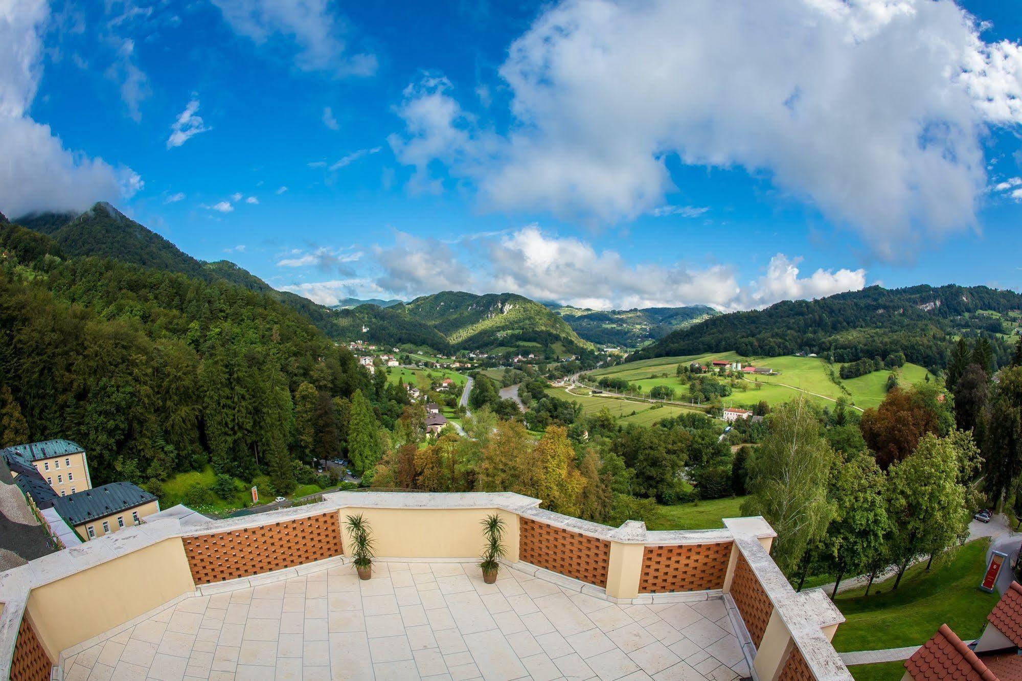 Hotel Rimski Dvor - Rimske Terme Rimske Toplice Exteriér fotografie